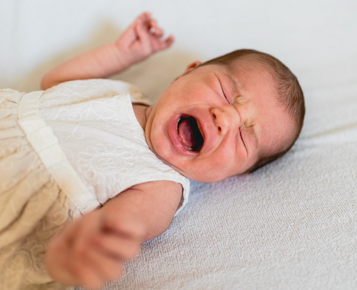 Understanding Evening Fussiness in Babies First 6-8 weeks